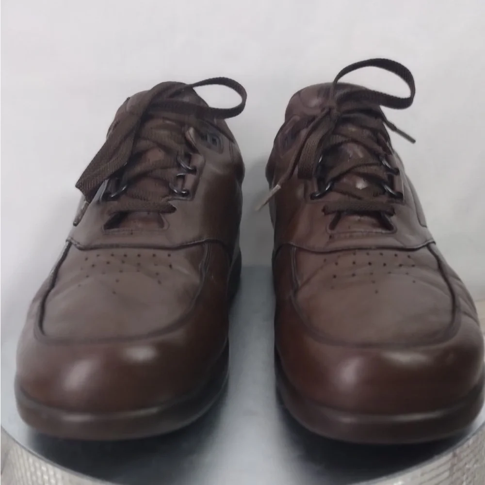 SAS Men's Brown Leather Shoes size 13 pre owned good condition